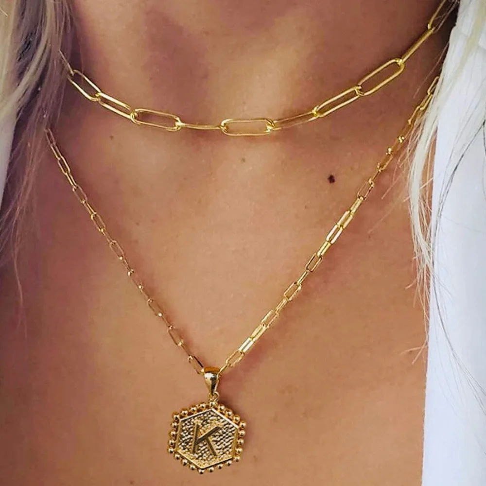 ::✨Delicate [GOLD] Layered Initial Necklace Set - Picture 3 of 12